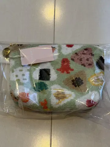 러브라리 바이 페이러 오무스비코로린 파우치
