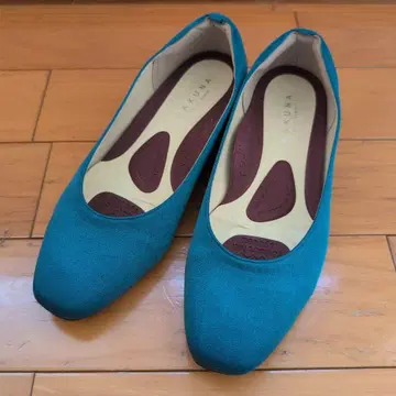 RAKUNA 로우힐 펌프스