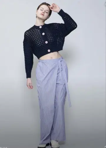 roku 네이비 긴팔 가디건 35200엔