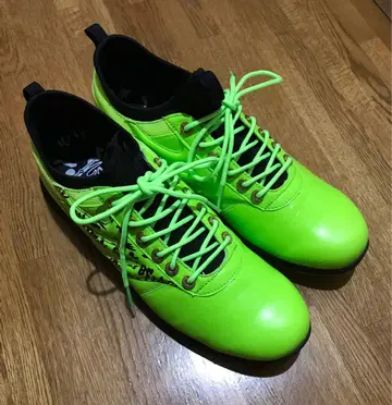 가면라이더 제로원 히덴 아루토 착용 의상 스니커즈