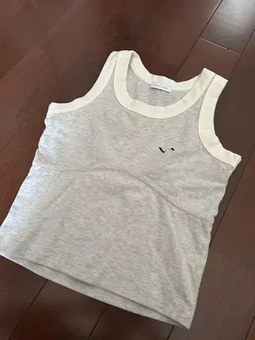 VALLAN 그레이 탱크탑