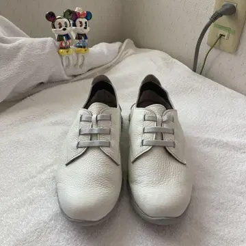 Figurino(피그리노) 가죽 경량 신발 일본제 여성용 화이트