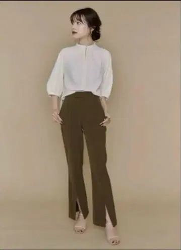 L'Or 센터 슬릿 팬츠