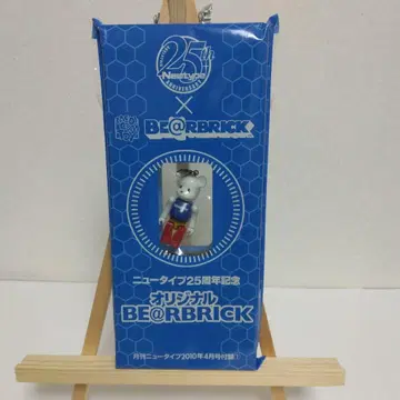 BE@RBRICK 뉴타입 25주년 기념