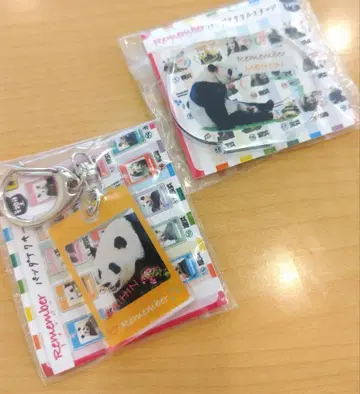 가챠 아크릴 키링 & 아크릴 스탠드