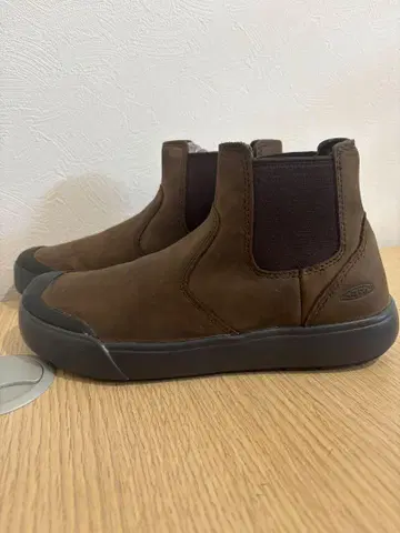 새상품급 KEEN 킨 엘레나 첼시 사이드 고어 부츠 브라운 23cm