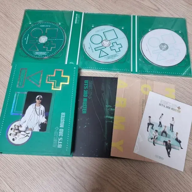 방탄 머스터3기 dvd 지민 포카포함 풀셋양도.  bts 토니몬타나