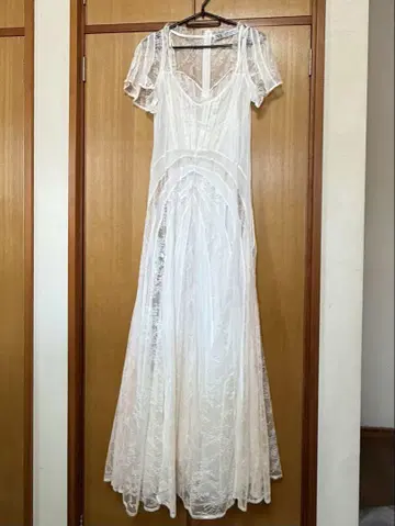 ZARA 화이트 레이스 맥시 드레스