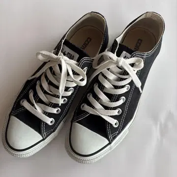 Converse 블랙 로우컷 스니커즈