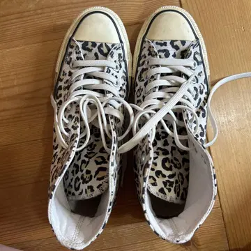 CONVERSE REACT 레오파드 무늬 하이컷 스니커즈