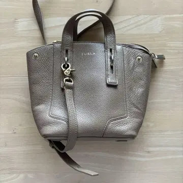 FURLA 베이지 미니 숄더백