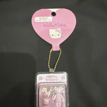산리오 캐릭터즈 미니어처 패키지 참 헬로키티