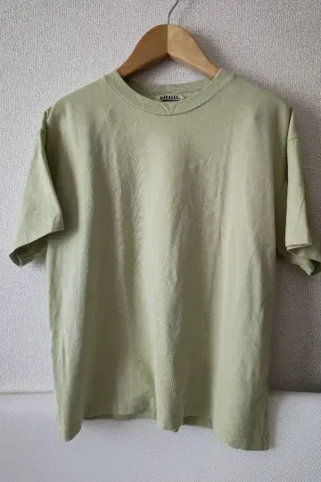 AURALEE 라이트 그린 티셔츠 size0