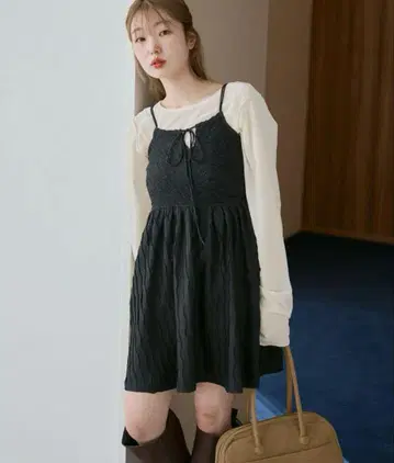 Kastane 웨이브 캐미 튜닉 블랙
