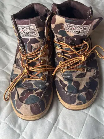 카모 무늬 미채 하이컷 스니커즈 VANS 사이드 지퍼