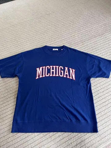 Michigan 미시건 칼리지 로고 빅 T셔츠 파랑색 사이즈 L 면