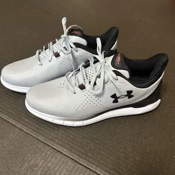 Under Armour 골프화 그레이