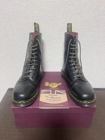 Dr.Martens Vintage 1490 10홀