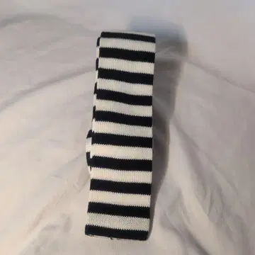 marimekko 스트라이프 니트 넥타이