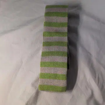marimekko 그린과 그레이 니트 타이