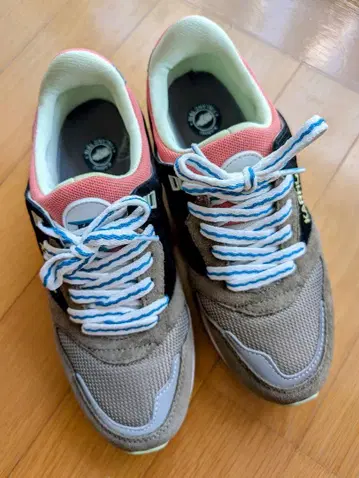 [새상품급] KARHU ARIA 카 아리아 US7/23.8cm