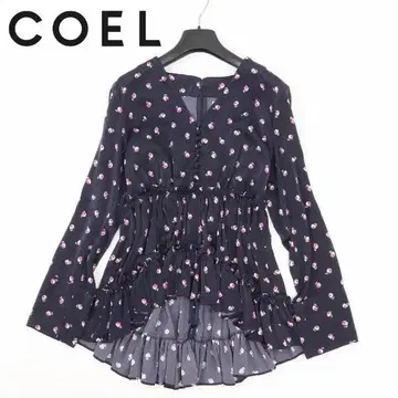 B7518 COEL 코엘 플라워 프릴 앞 올라간 블라우스 F