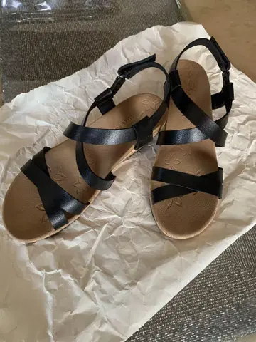 [새상품급] 스케쳐스 블랙 스포츠 샌들 웨지 LUXE FOAM