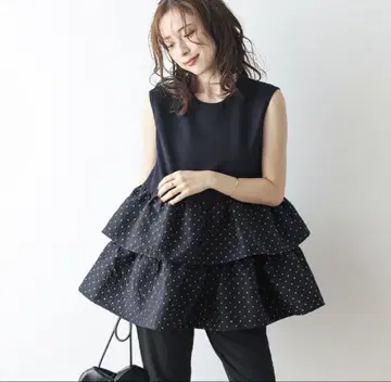 Lajour 페플럼 상의 티어드 도트 네이비