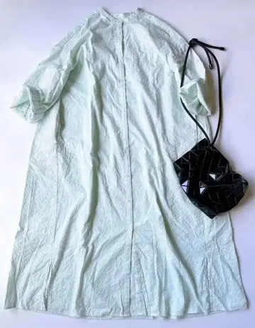 어반 리서치 도어즈 스트라이프 롱 셔츠 원피스 7부 소매 그린