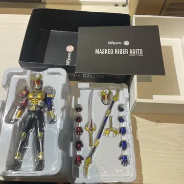 S.H.Figuarts 진골조형 가면라이더 아기토 트리니티 폼