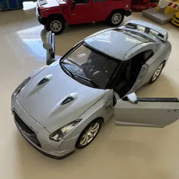Nissan GT-R 실버 미니카