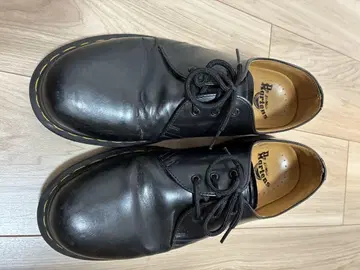 [새상품급] Dr. Martens 블랙 레이스업 슈즈