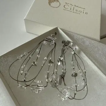 새상품 Cilsoie 크리스탈 롱 이어링 박스 포함