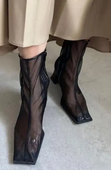 Ameri SHEER WAVE TOE BOOTS