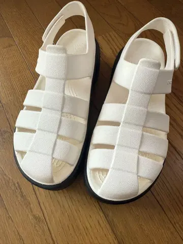 crocs 피셔맨 샌들 W8 24cm
