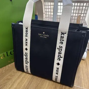 [ kate spade ] 25SS 키프 캔버스 스몰 토트 블랙
