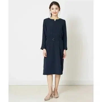 a.v.v 벨트 부착 랩 스타일 내로우 원피스