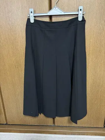 띠어리 스커트