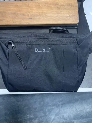 Db 플라이야 패니 팩 M