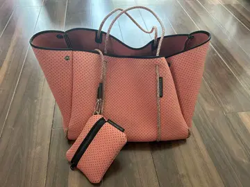 스테이트 오브 이스케이프 토트백 핑크