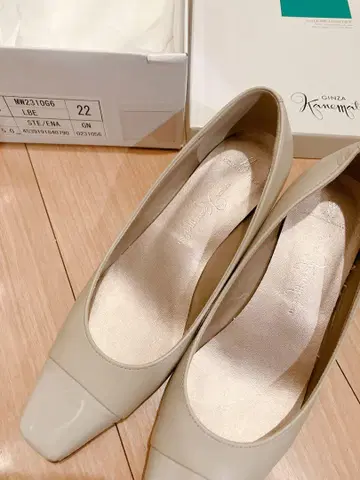 [새상품급] 긴자 카네마츠 베이지 펌프스