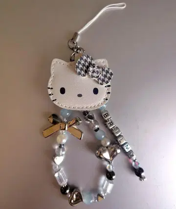 HELLO KITTY x BRILMY 거울 비즈 스트랩