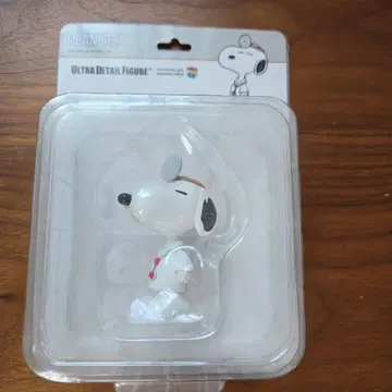 PEANUTS SNOOPY 닥터 복장 피규어