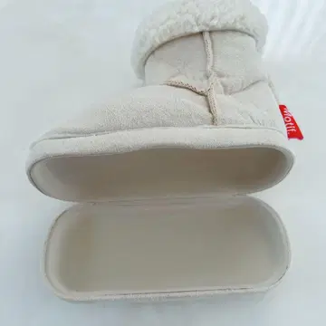 [ 새상품 ] motif. 어그 부츠 안경 케이스 화이트 2개 수납 가능
