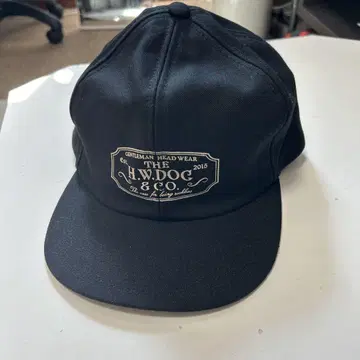 THE H.W.DOG&CO 트래커 캡