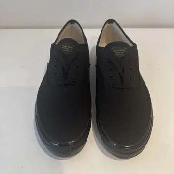 블랙 캔버스 데크 타입 스니커즈 Trophy Size 28 미사용