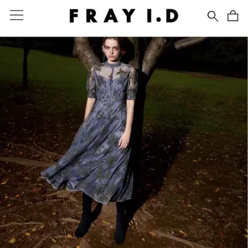 FRAY I.D 코드 자수 드레스 (정가: 42,900엔)