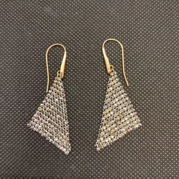 SWAROVSKI 스와로브스키 귀걸이 [양쪽 귀용]