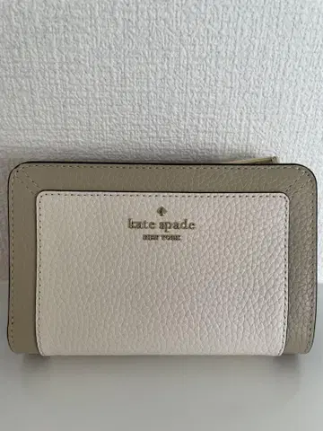 [미사용 새상품] kate spade 반지갑