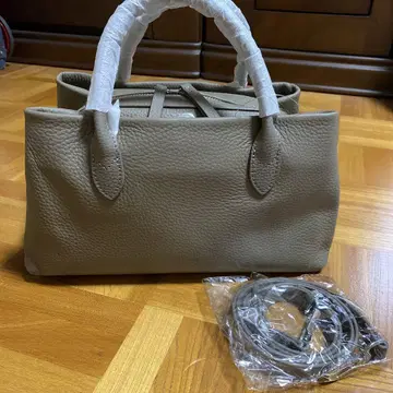 새상품 BARCOS 슈링크 가죽 3층 핸드백